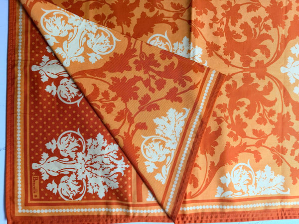 Beauvillé table runner, Orange